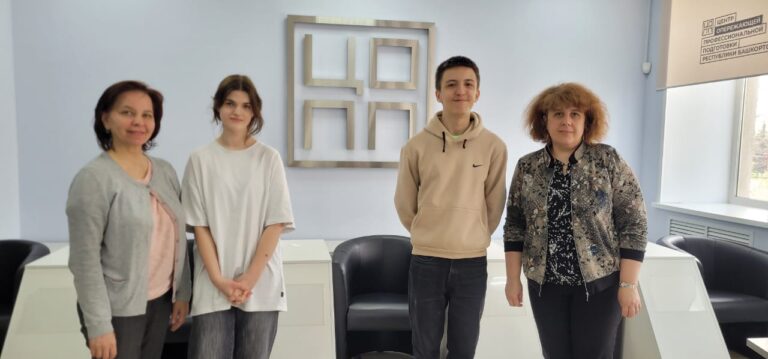 Read more about the article Василиса Санькова завоевала серебро на республиканской олимпиаде по математике!