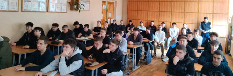 Read more about the article Открытый классный час на тему “Техника в годы Великой Ответственной войны”
