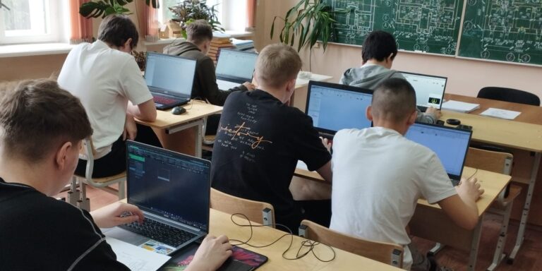 Read more about the article Олимпиада по компьютерной графике среди студентов второго курса