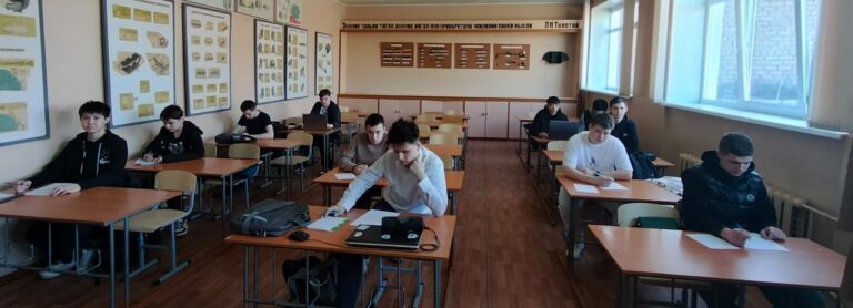 Read more about the article В рамках проведения недели специальности 23.02.04 преподавателем Хабибуллиным В.Д. был проведен конкурс по дисциплине “Техническая механика”